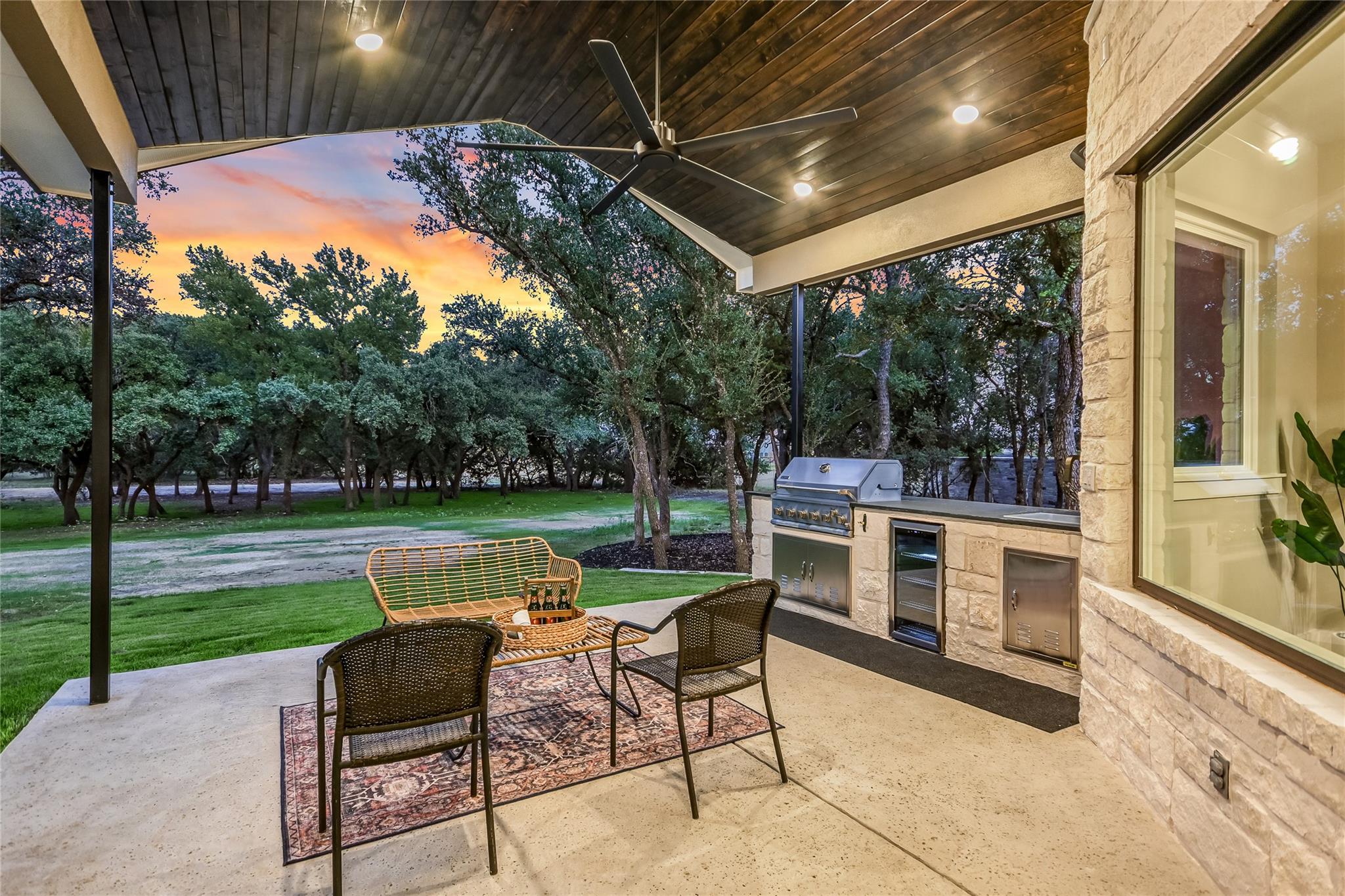 305 Shady Tree Dr, Georgetown, TX 78633