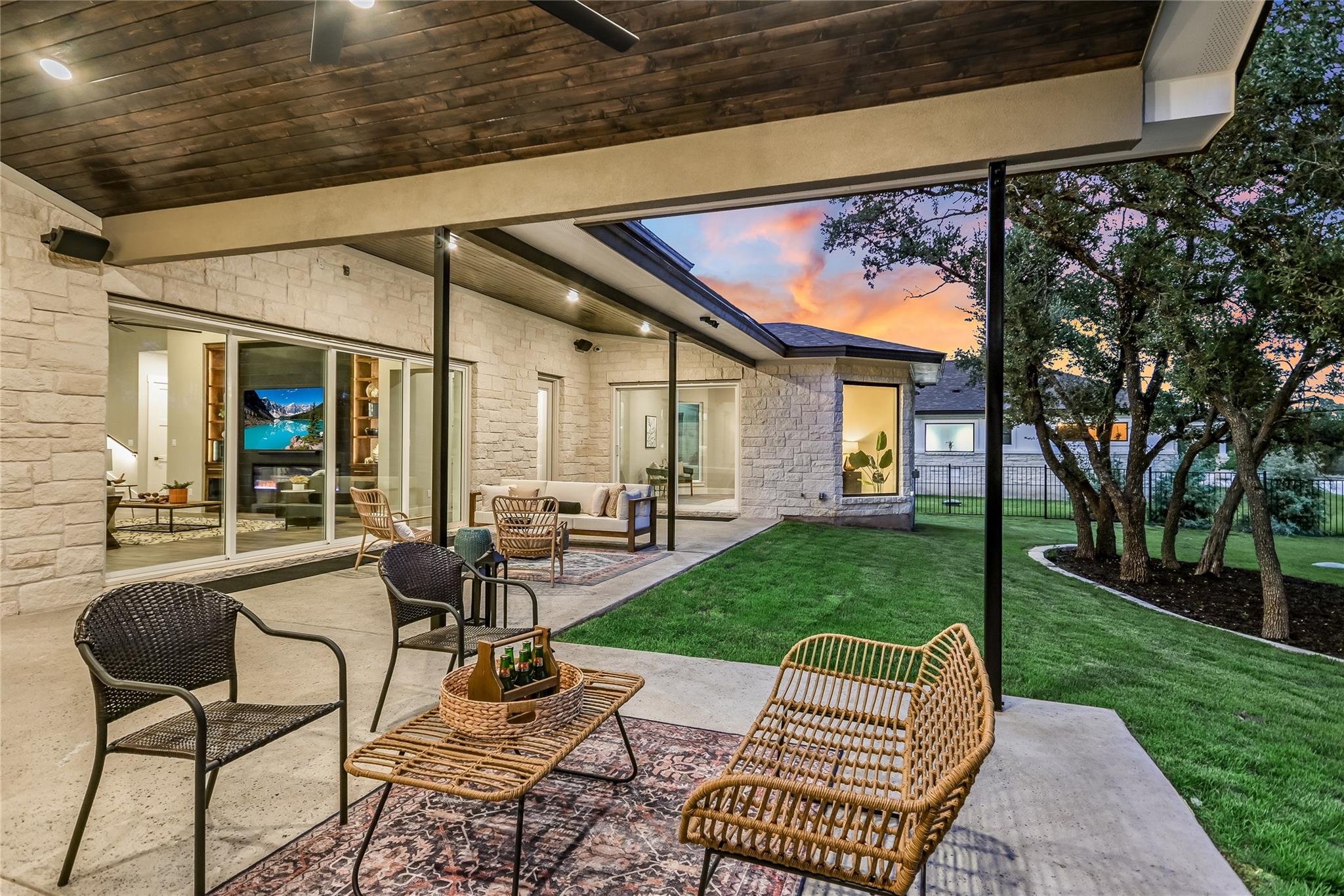 305 Shady Tree Dr, Georgetown, TX 78633