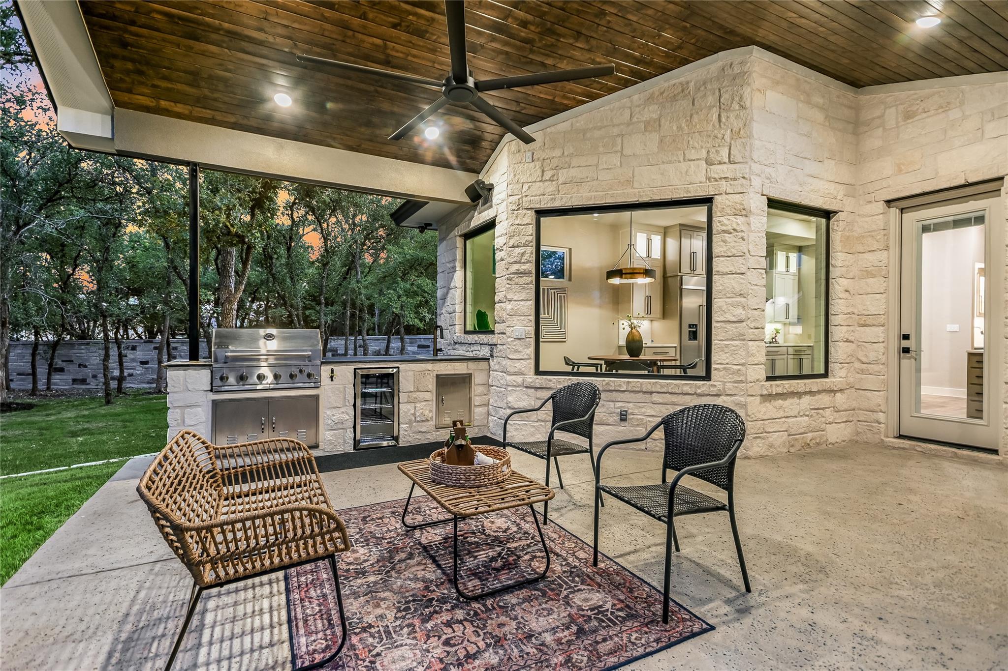 305 Shady Tree Dr, Georgetown, TX 78633