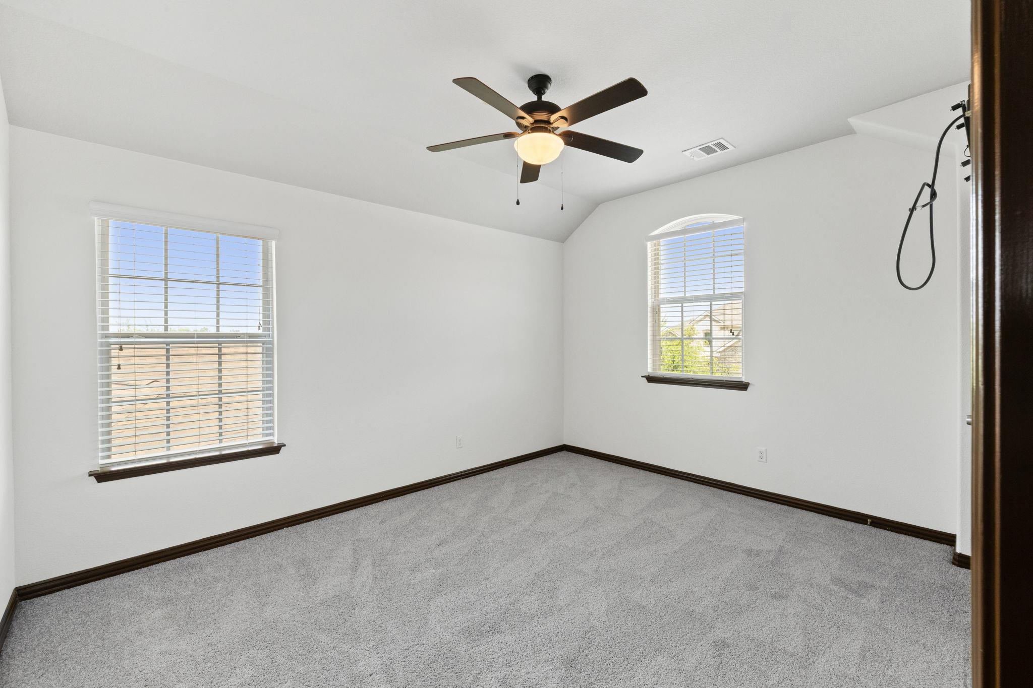 221 Mandana St, Leander, TX 78641