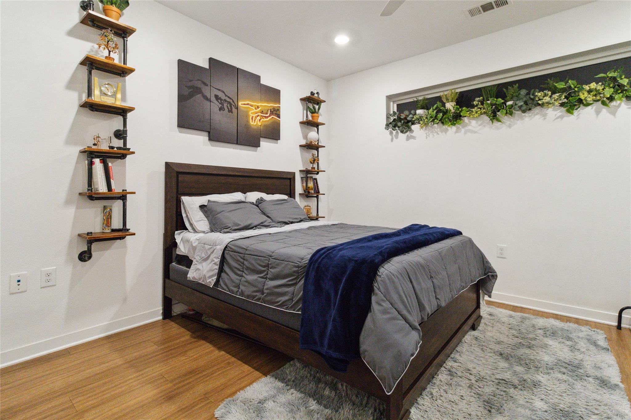 4361 S Congress Ave # 209, Austin, TX 78745