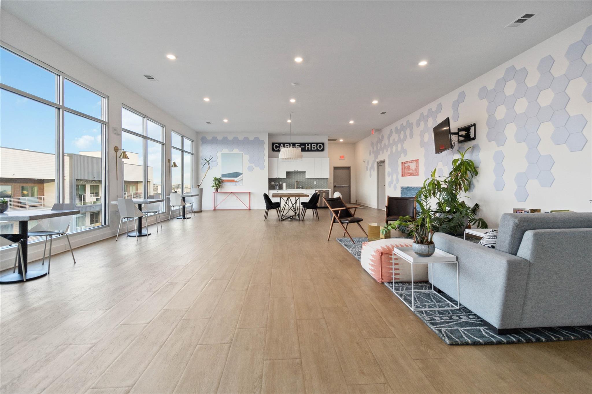 4361 S Congress Ave # 209, Austin, TX 78745