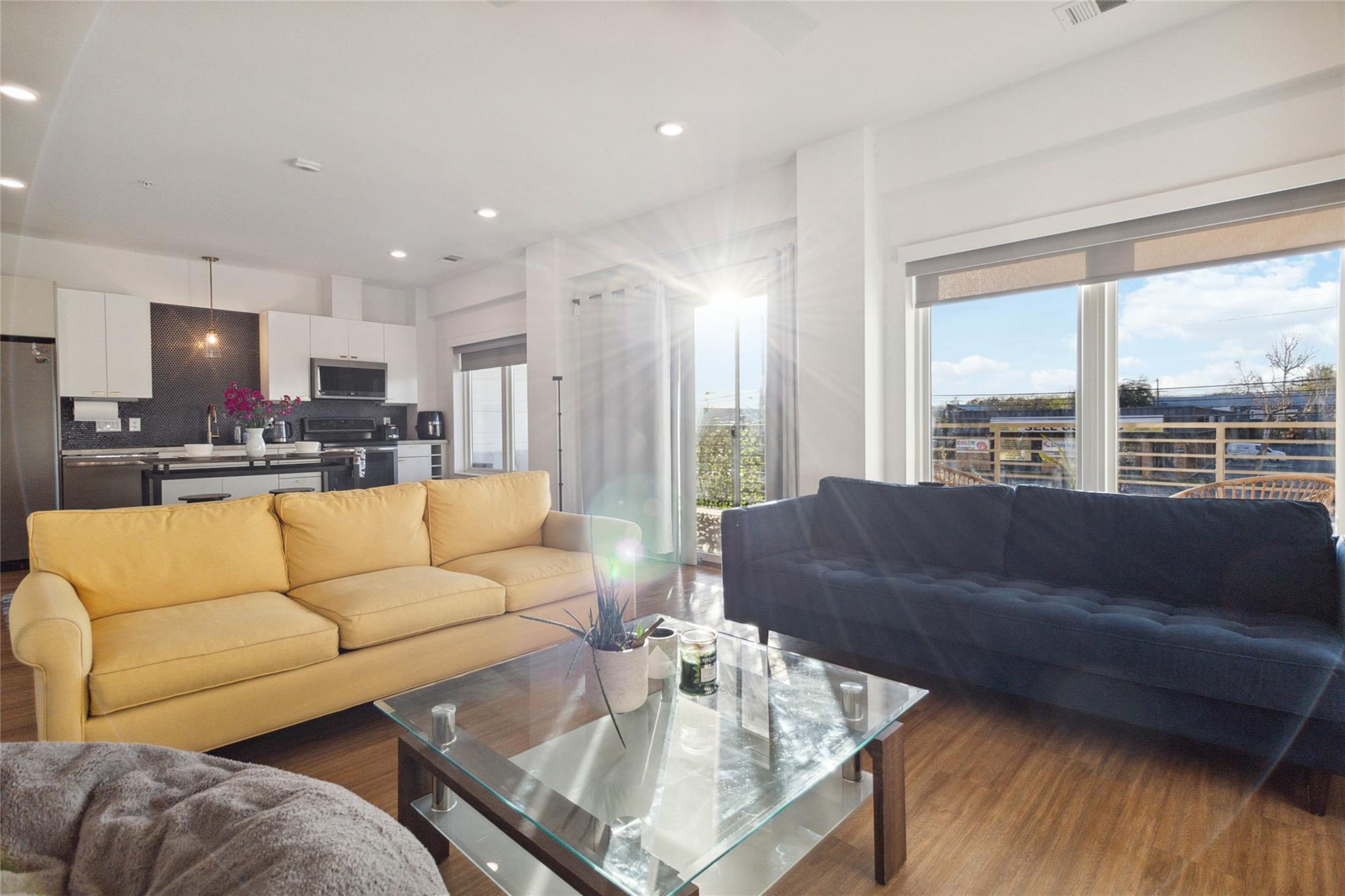 4361 S Congress Ave # 209, Austin, TX 78745