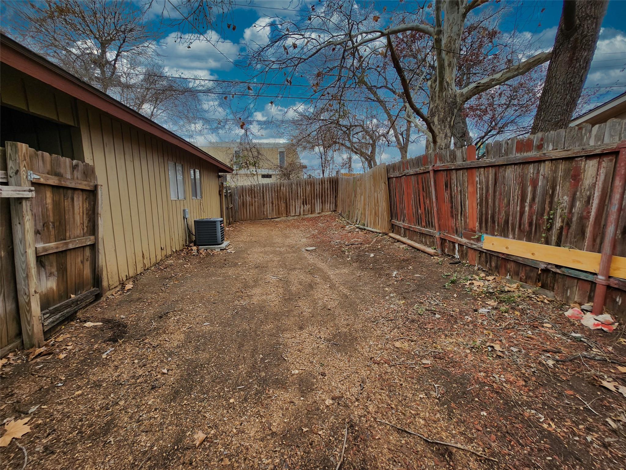 2404 Audubon Pl # B, Austin, TX 78741