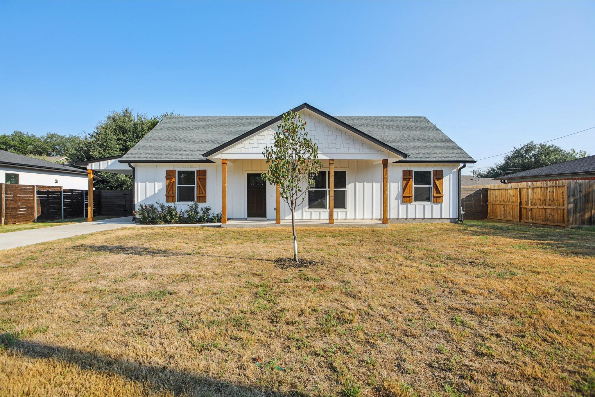 412 Persimmon St, Bastrop, TX 78602