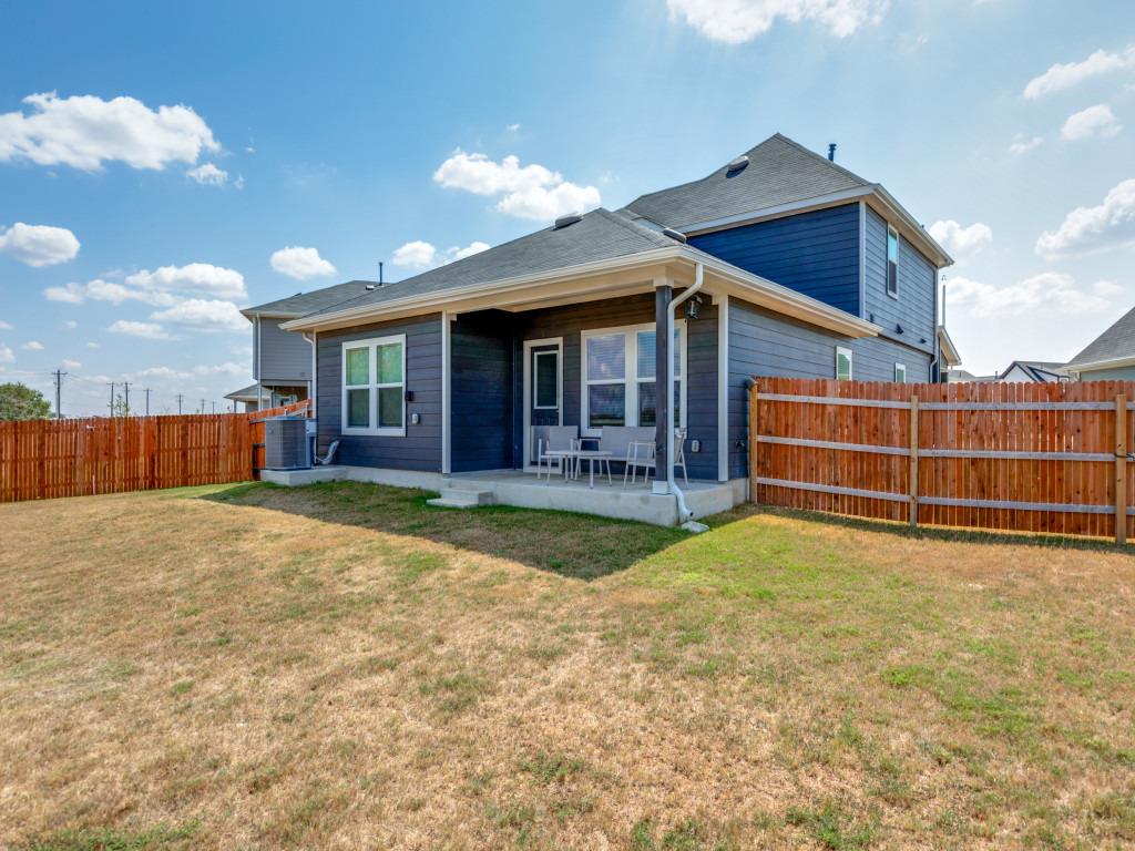 543 Sandringham Loop, Kyle, TX 78640