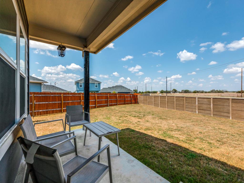 543 Sandringham Loop, Kyle, TX 78640