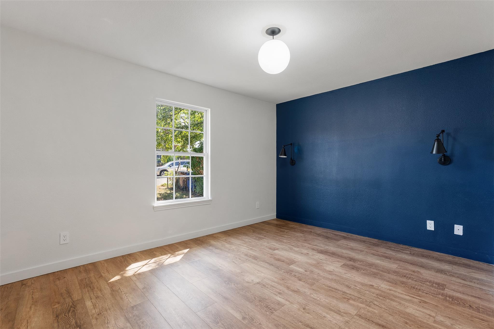 1176 Graham St, Austin, TX 78702