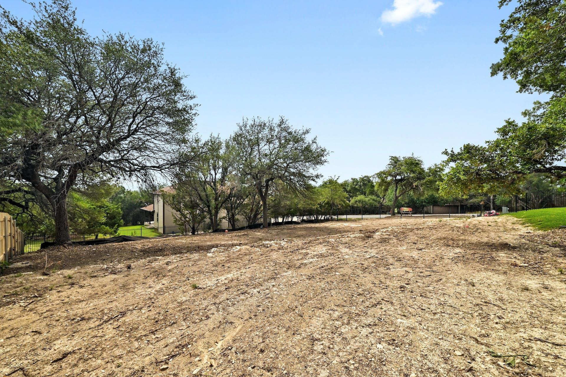 18502 Venture Dr, Point Venture, TX 78645