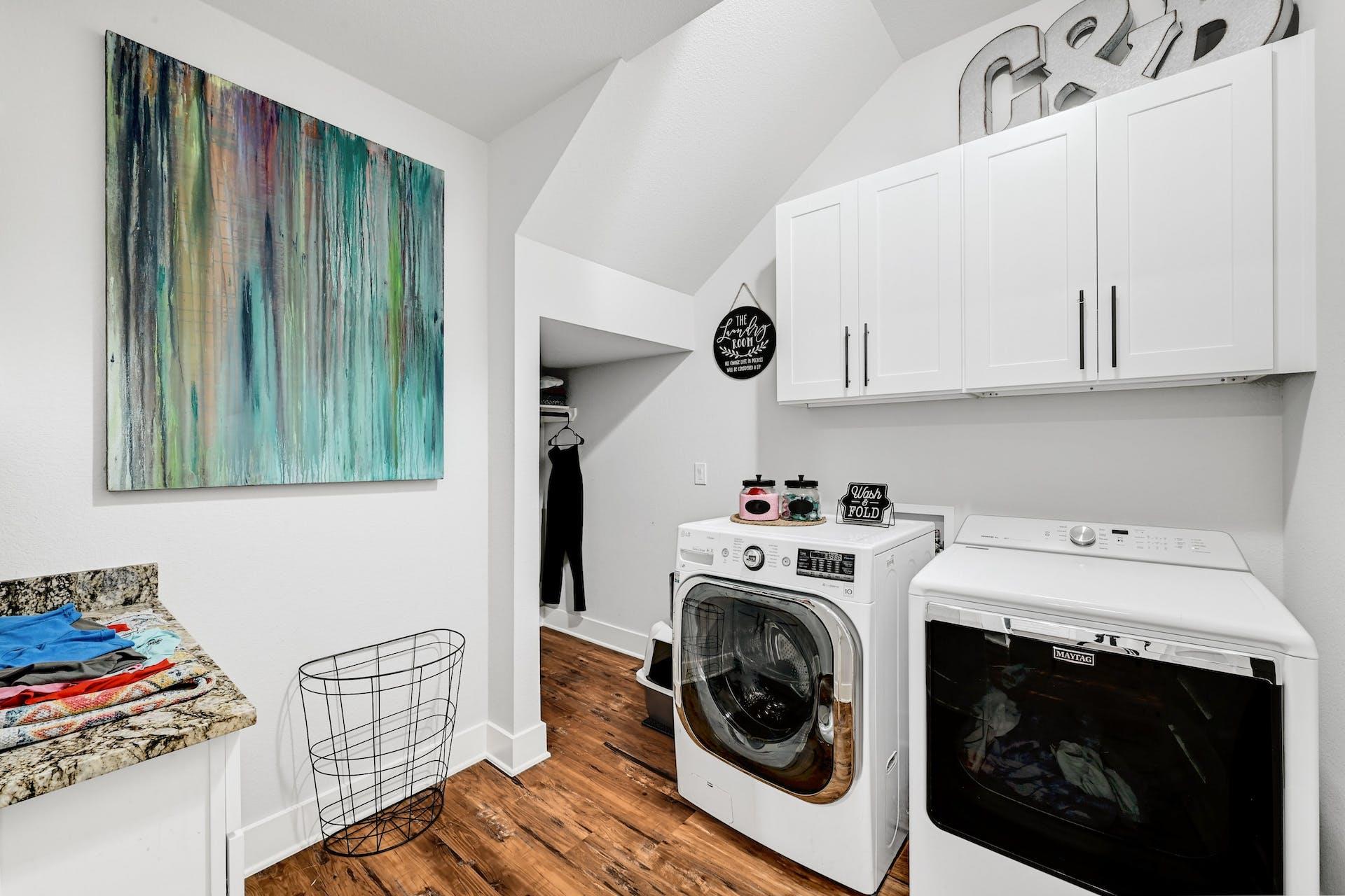 18502 Venture Dr, Point Venture, TX 78645