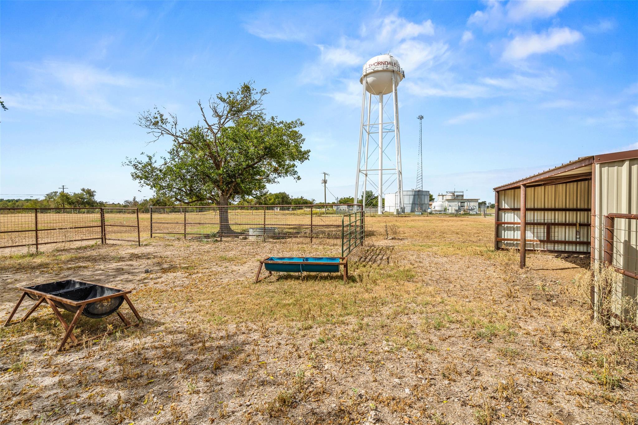 105 Davis Dr, Thorndale, TX 76577