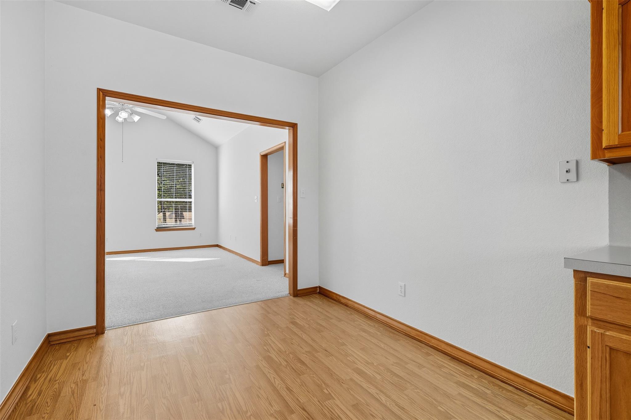 105 Davis Dr, Thorndale, TX 76577