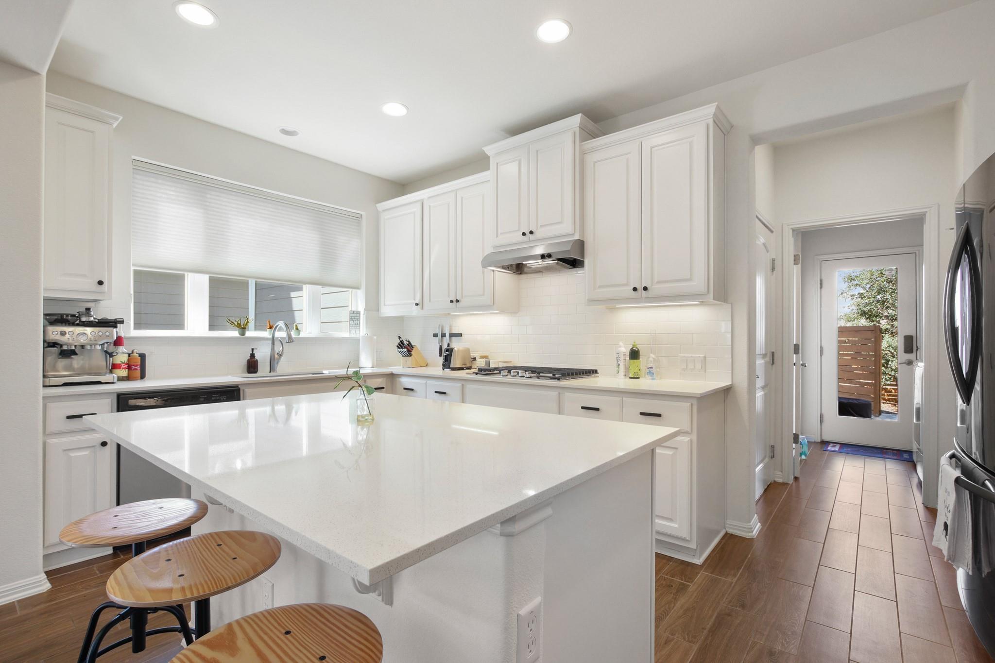 8912 Cattalo Ln, Austin, TX 78747