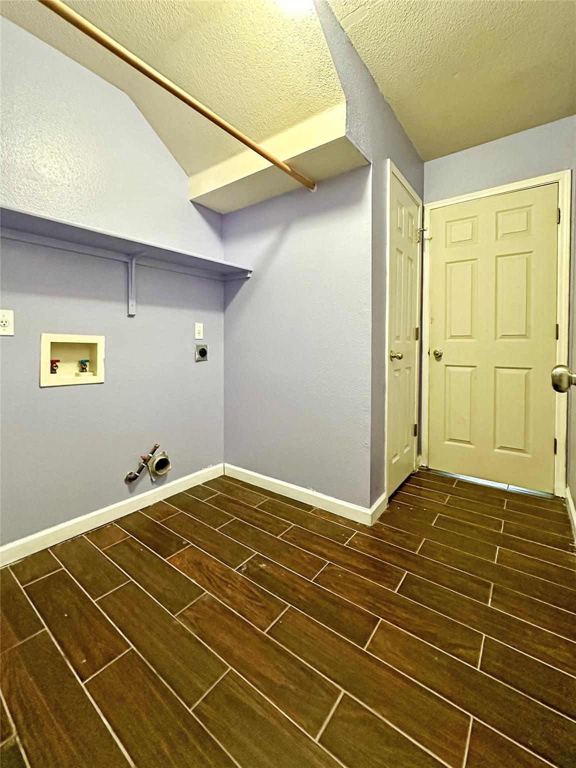 1301 Waterfall Ave, Leander, TX 78641