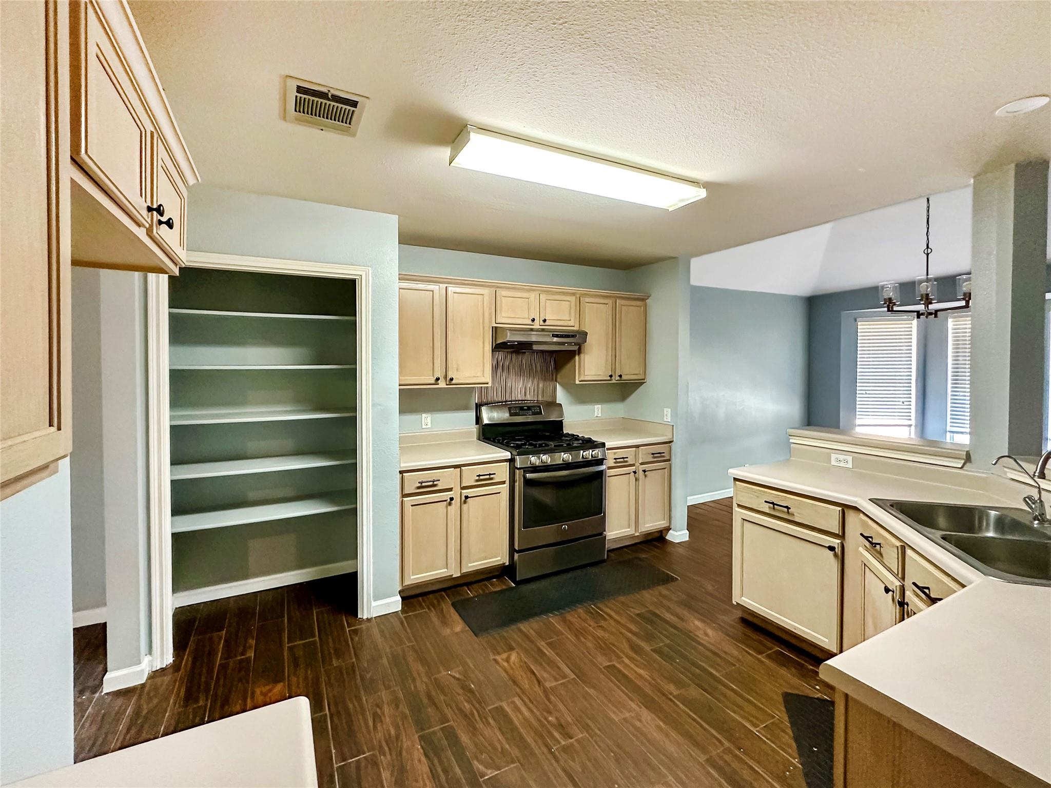 1301 Waterfall Ave, Leander, TX 78641