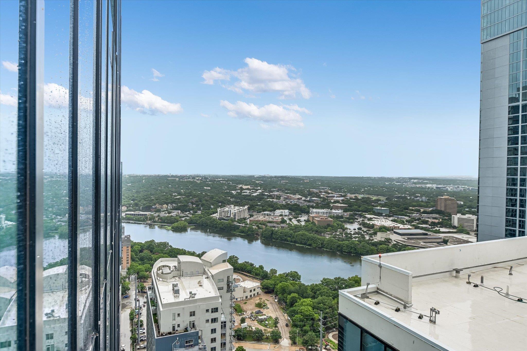 610 Davis St # 3307, Austin, TX 78701