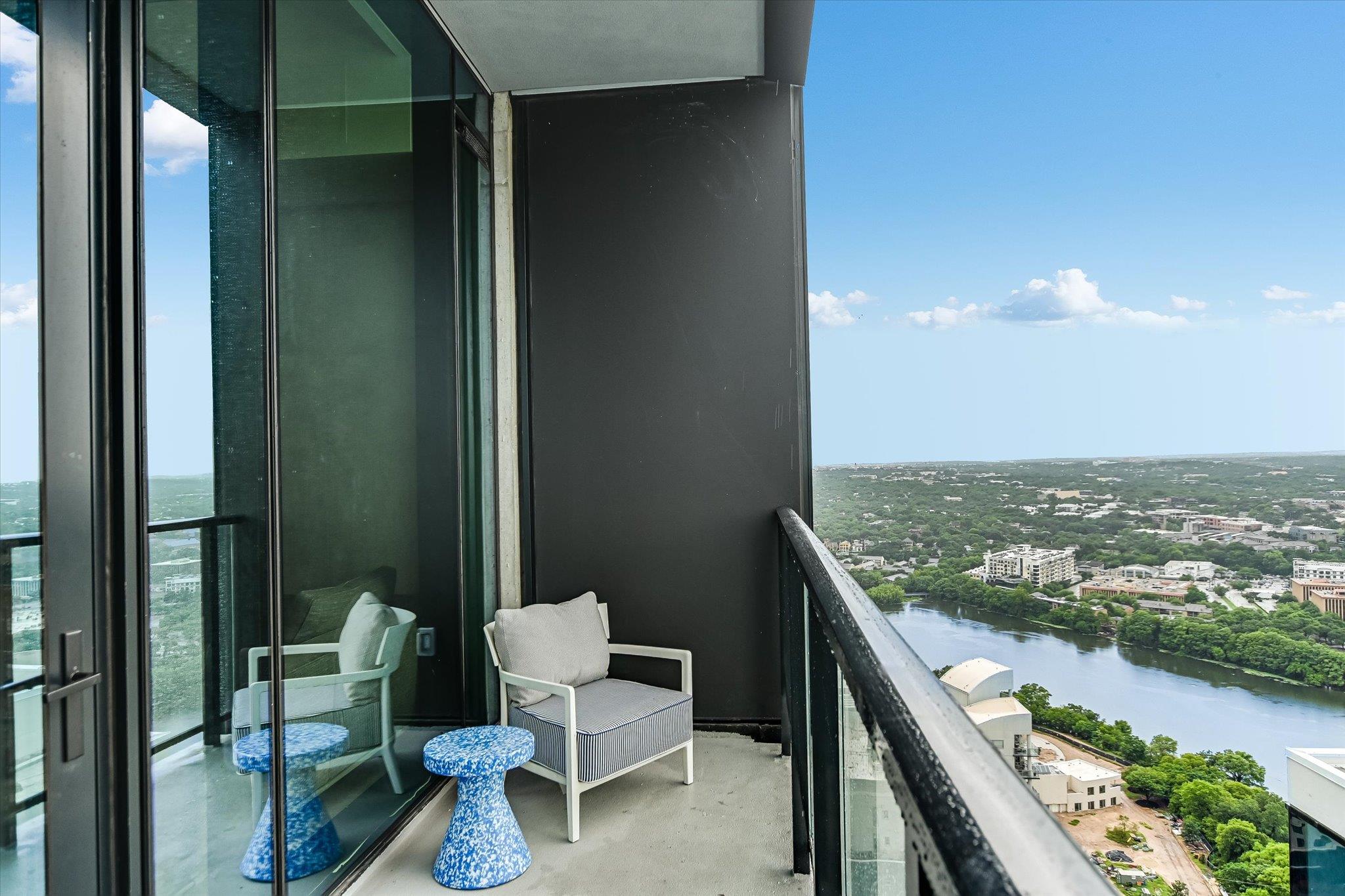 610 Davis St # 3307, Austin, TX 78701