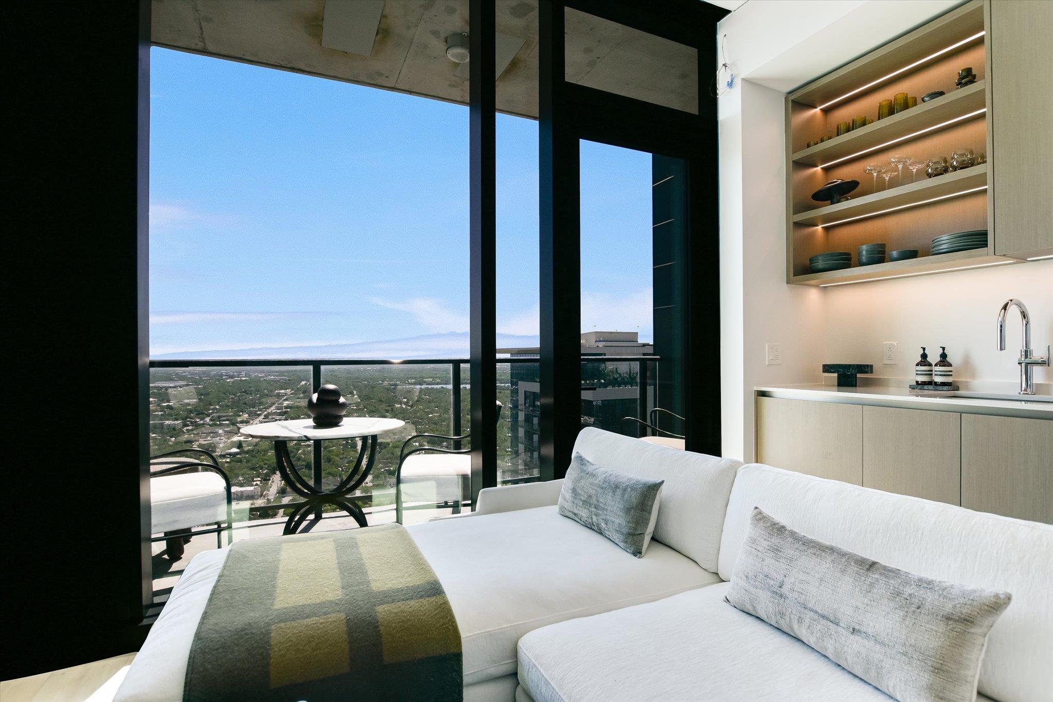 610 Davis St # 3307, Austin, TX 78701