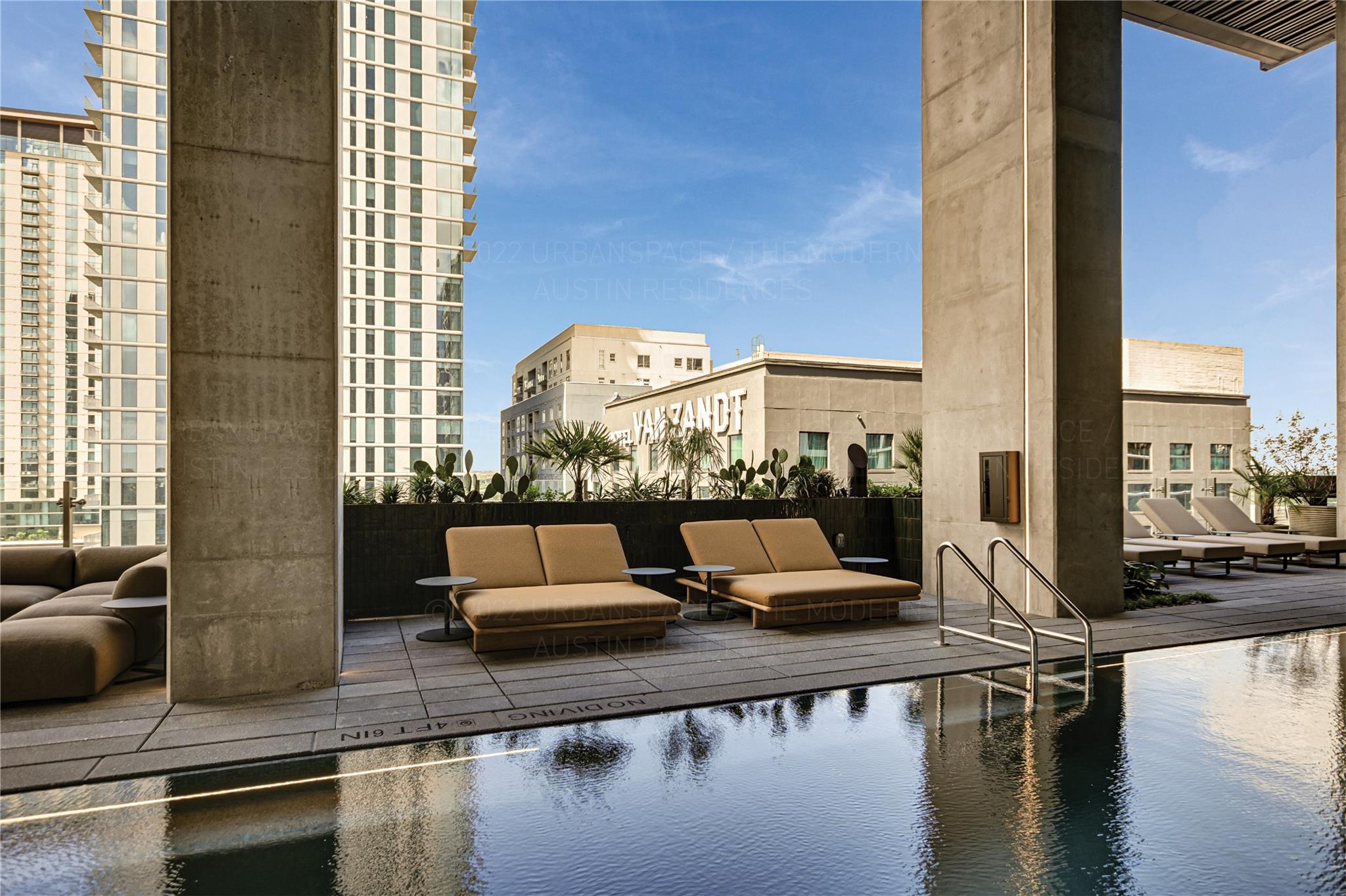 610 Davis St # 3307, Austin, TX 78701