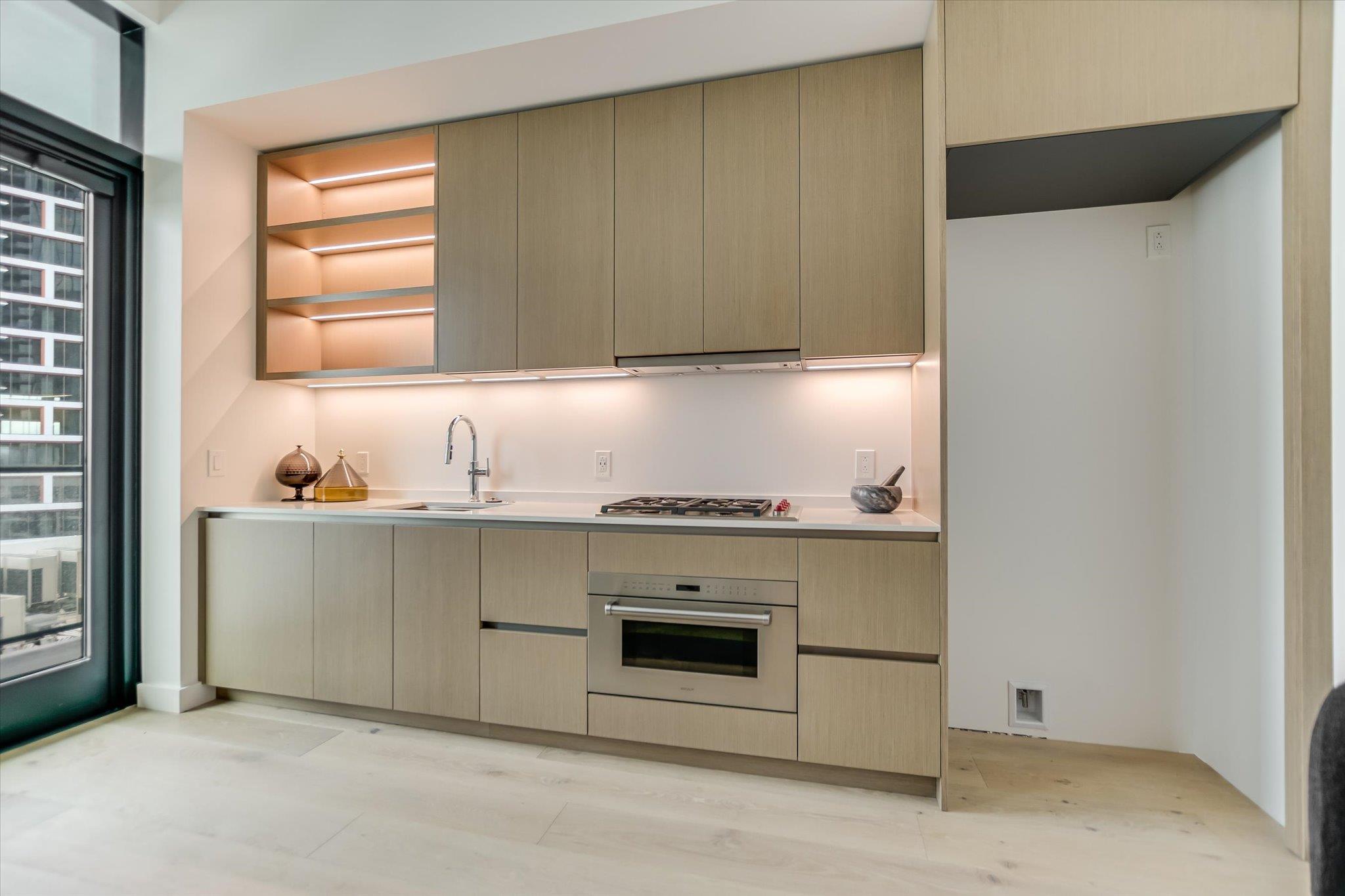 610 Davis St # 3307, Austin, TX 78701