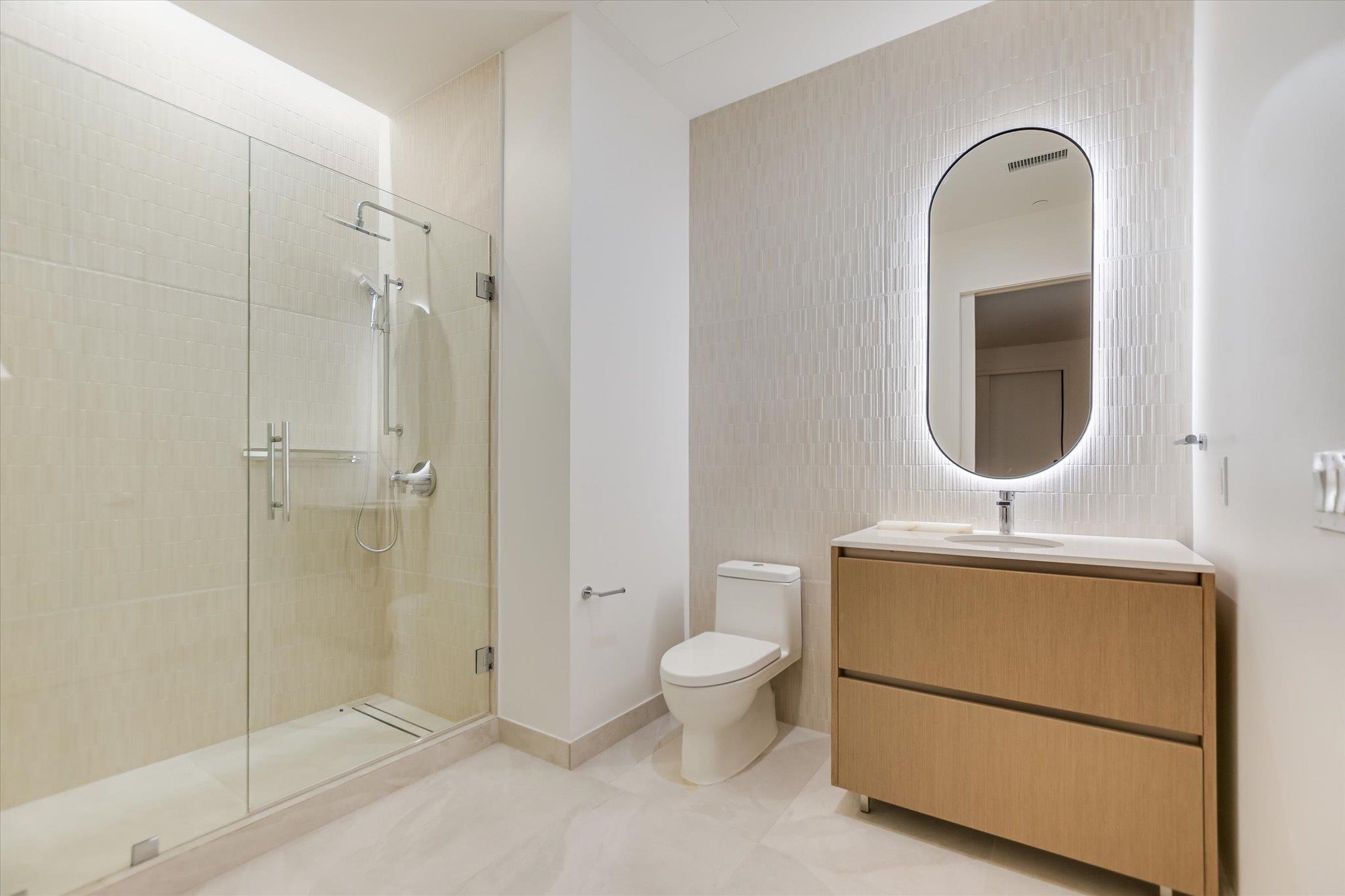 610 Davis St # 3307, Austin, TX 78701