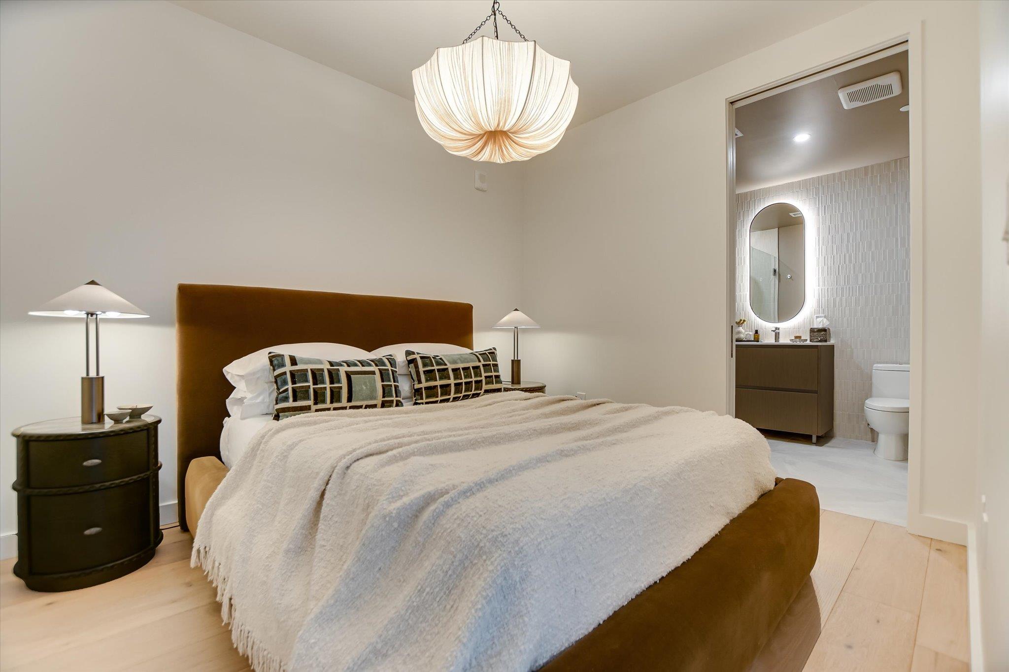 610 Davis St # 3307, Austin, TX 78701