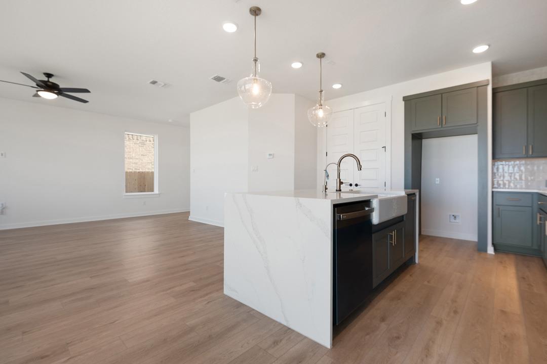 116 High Valley Drive, Liberty Hill, TX 78642