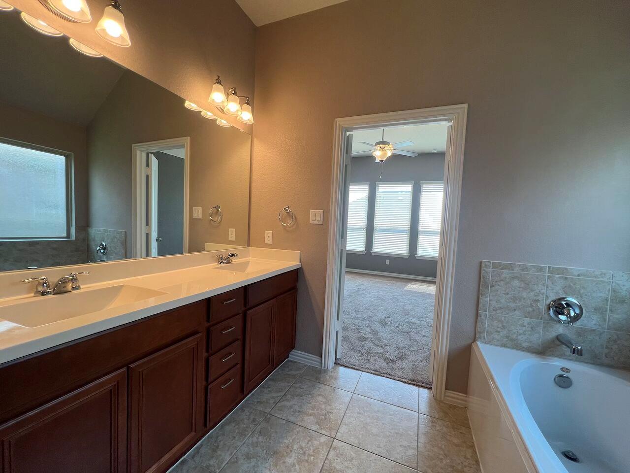 326 Adoquin Trl, Buda, TX 78610