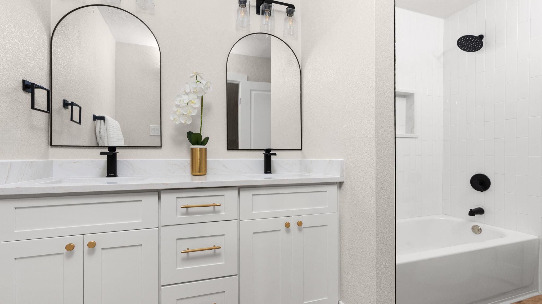 8121 Greenslope Dr, Austin, TX 78759