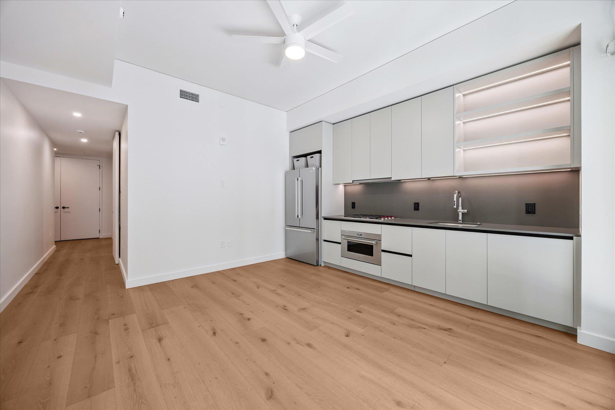 610 Davis St # 2707, Austin, TX 78701