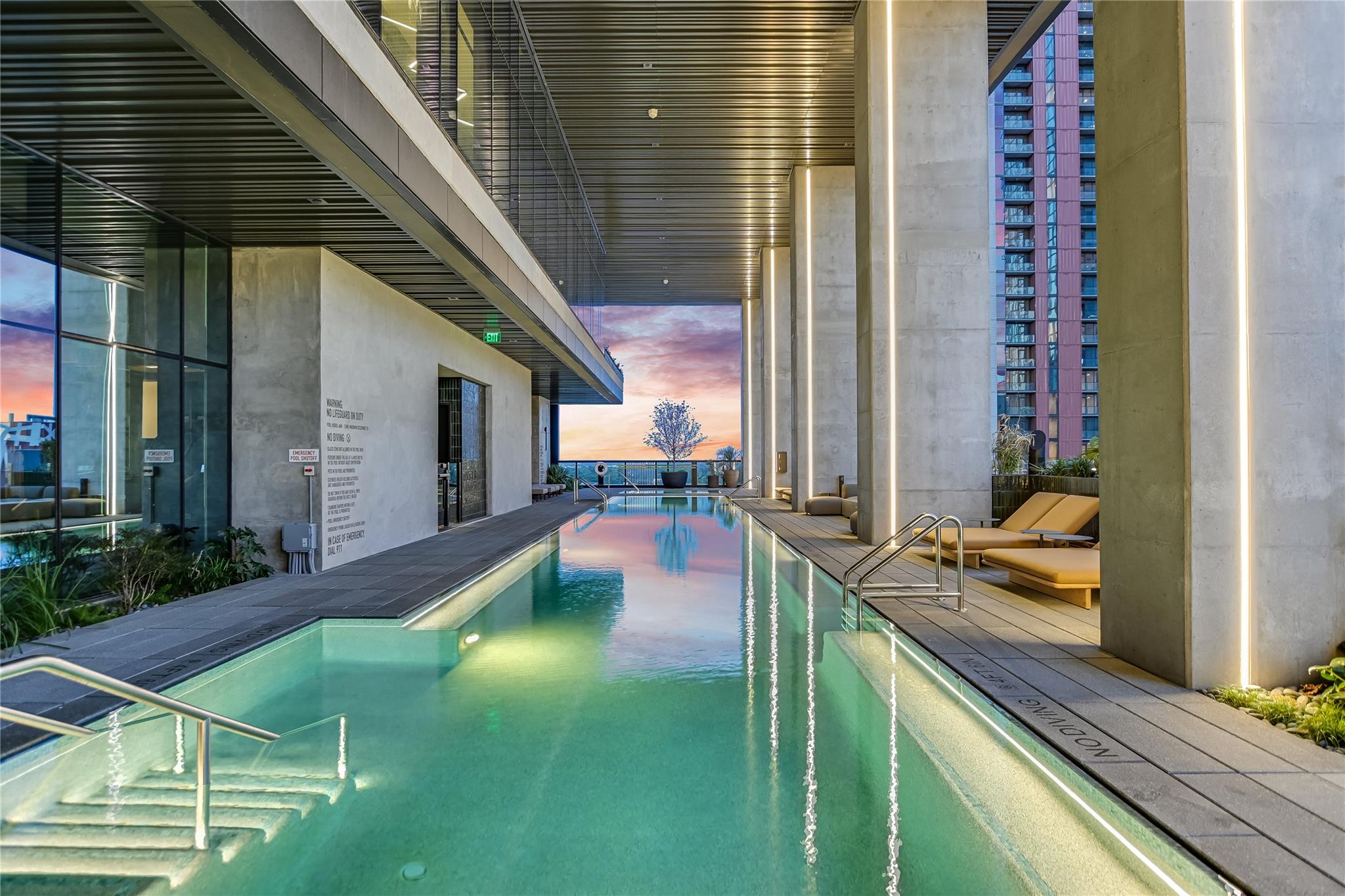 610 Davis St # 2707, Austin, TX 78701