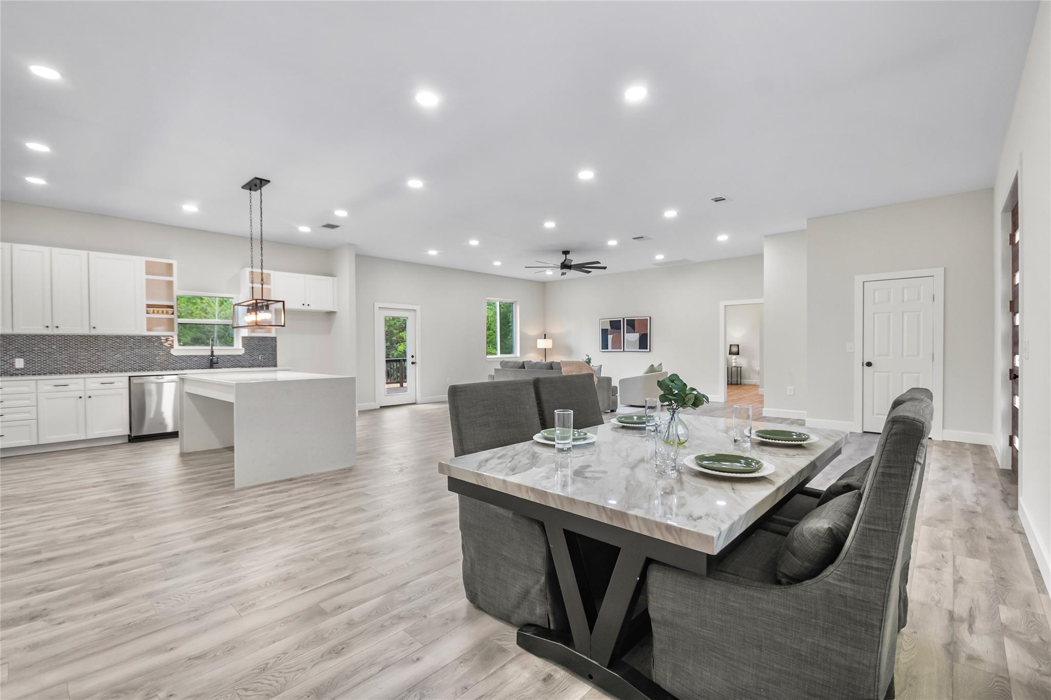 197 S Buckhorn Dr, Bastrop, TX 78602