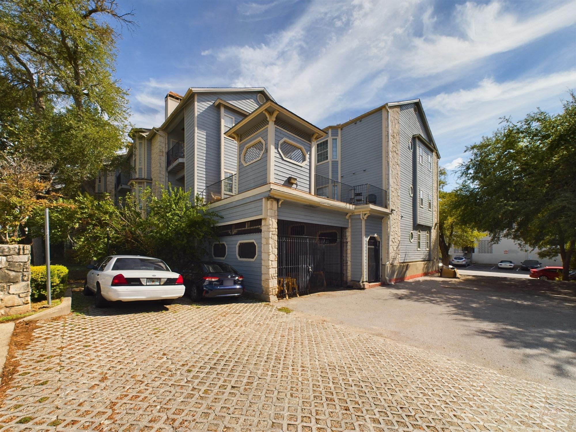 3111 Tom Green St # 301, Austin, TX 78705