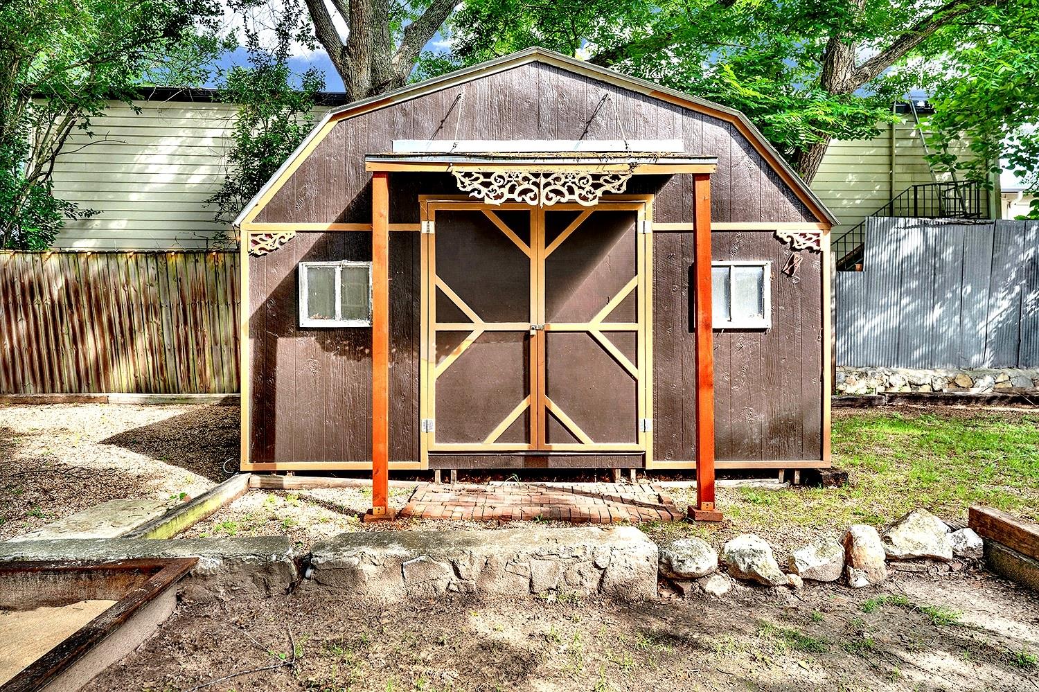 608 W Hopkins St, San Marcos, TX 78666