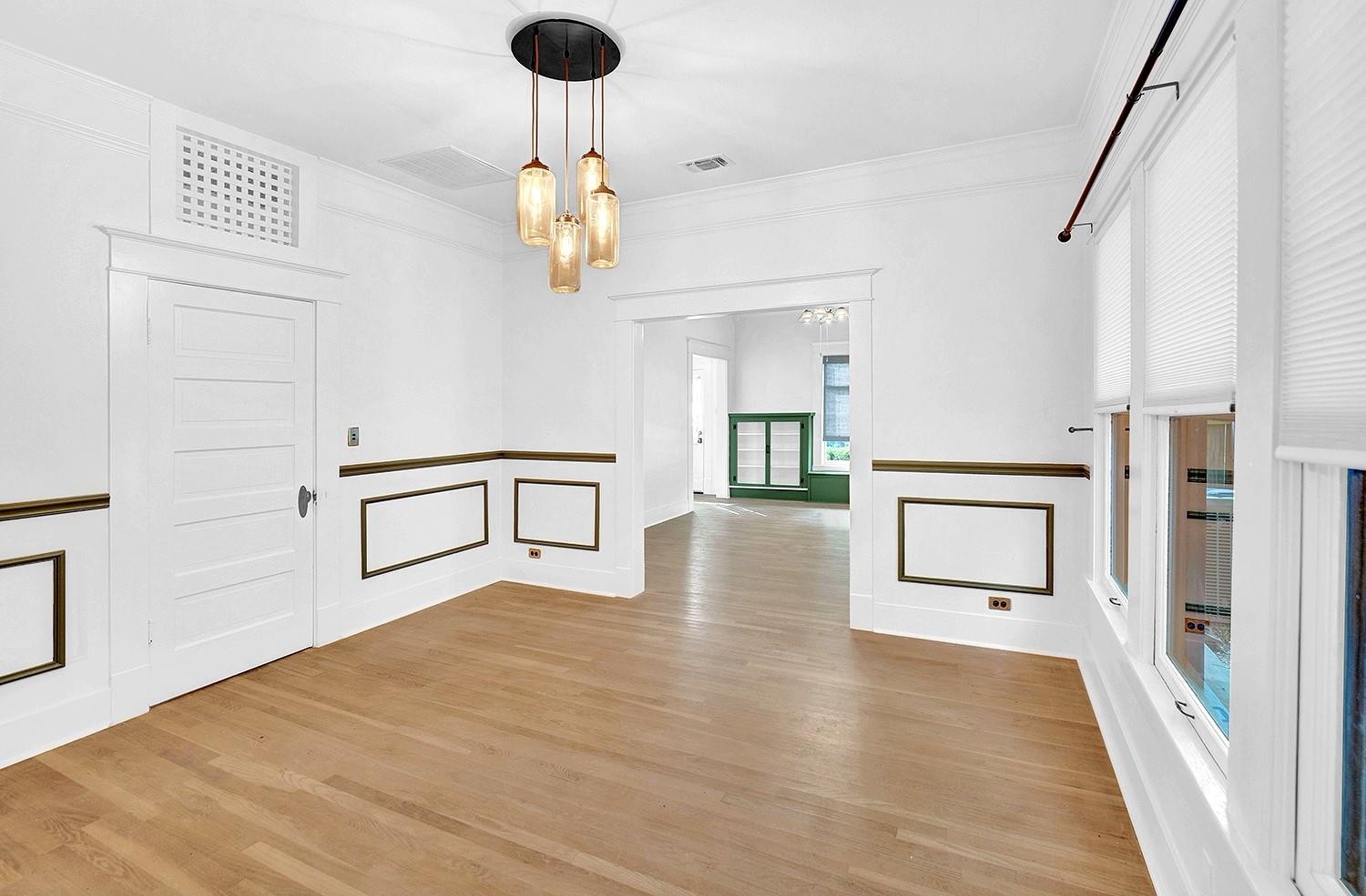 608 W Hopkins St, San Marcos, TX 78666