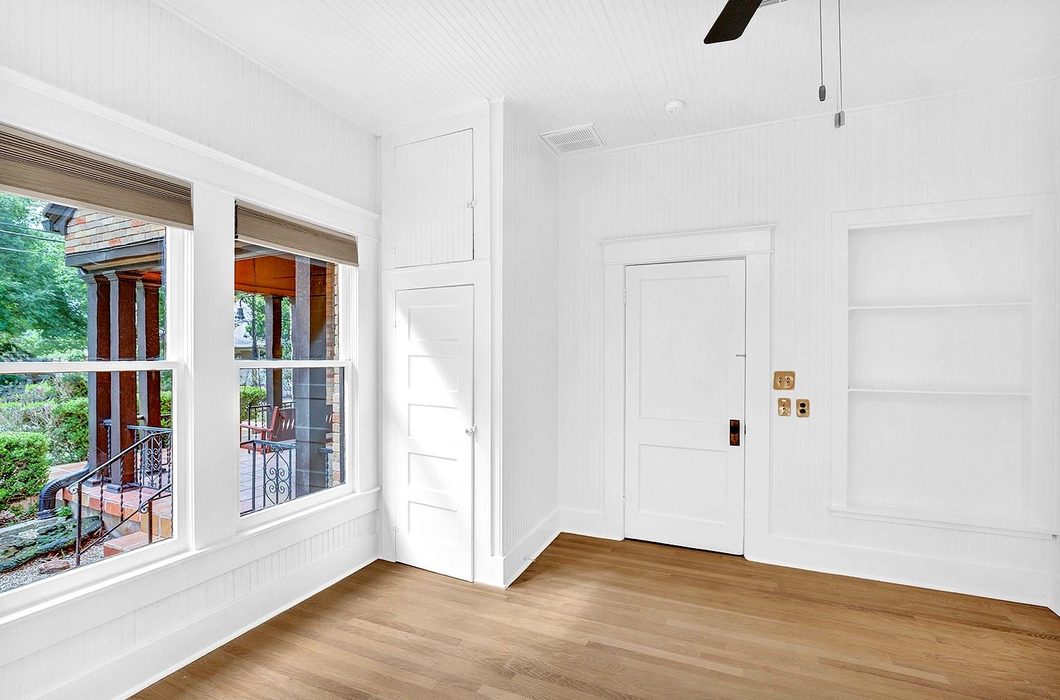 608 W Hopkins St, San Marcos, TX 78666