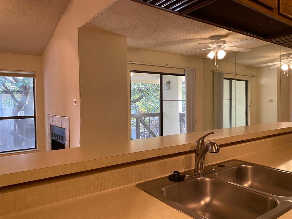 806 W 24th St # 306, Austin, TX 78705