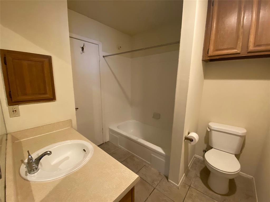 806 W 24th St # 306, Austin, TX 78705