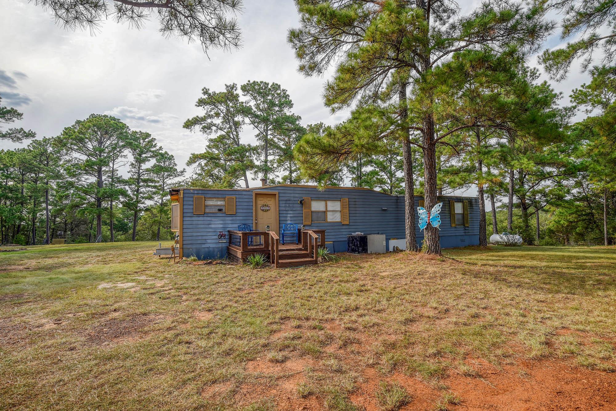 166 Sandy Rd, Rosanky, TX 78953