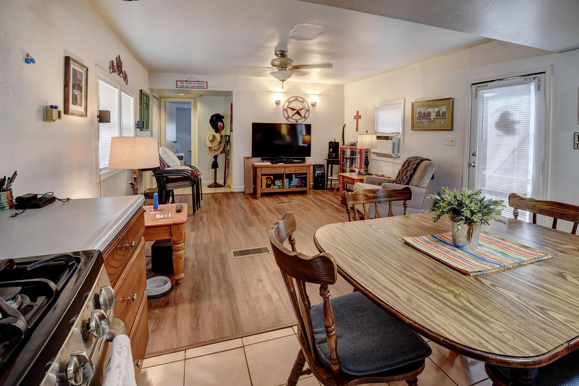 166 Sandy Rd, Rosanky, TX 78953