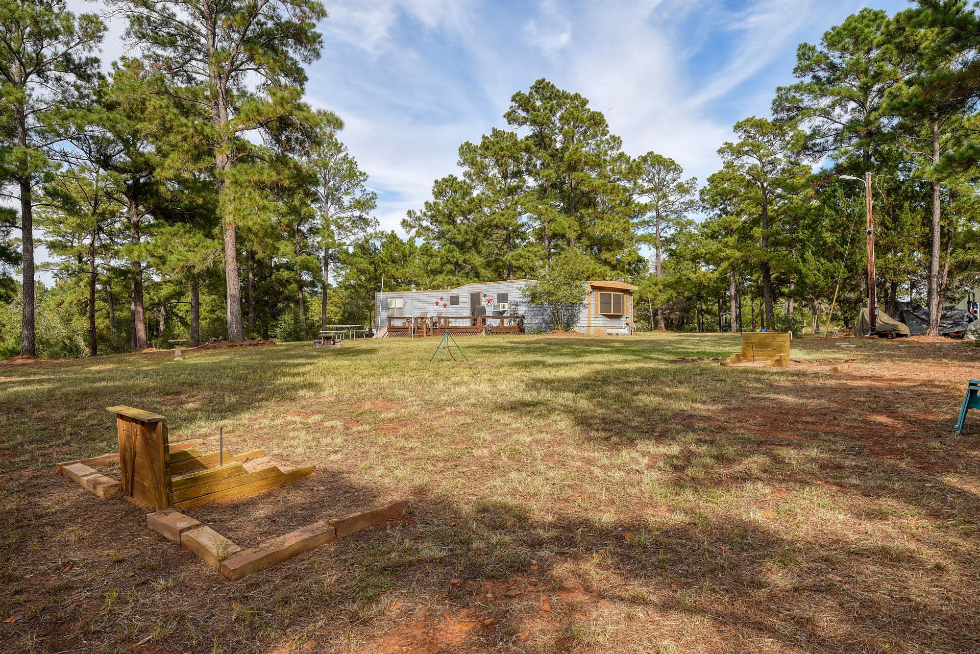 166 Sandy Rd, Rosanky, TX 78953