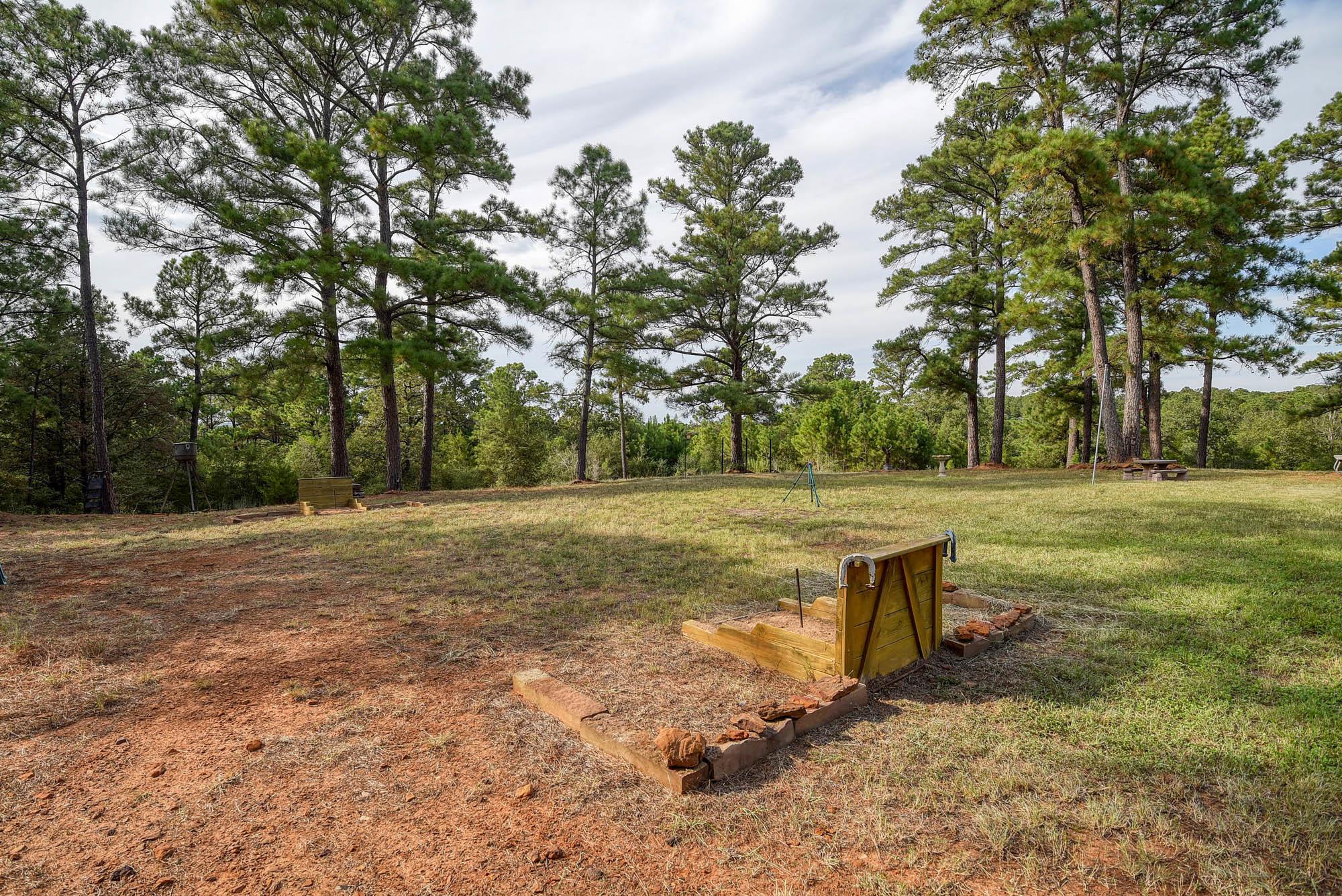 166 Sandy Rd, Rosanky, TX 78953