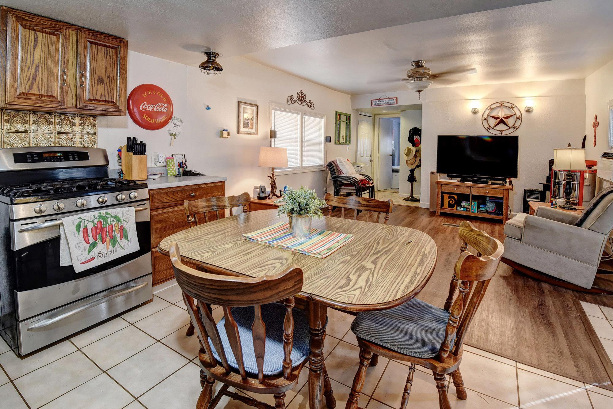 166 Sandy Rd, Rosanky, TX 78953