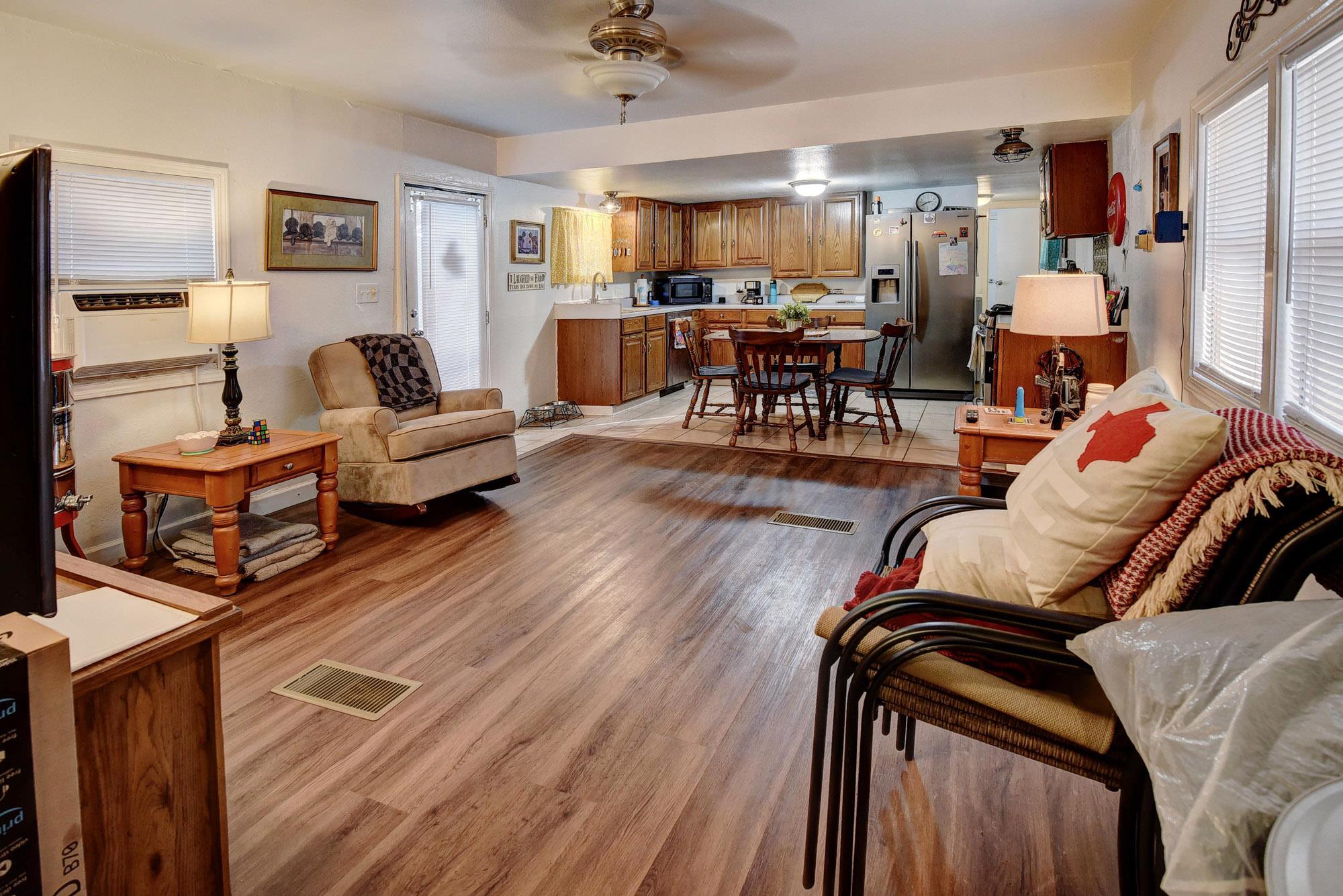 166 Sandy Rd, Rosanky, TX 78953