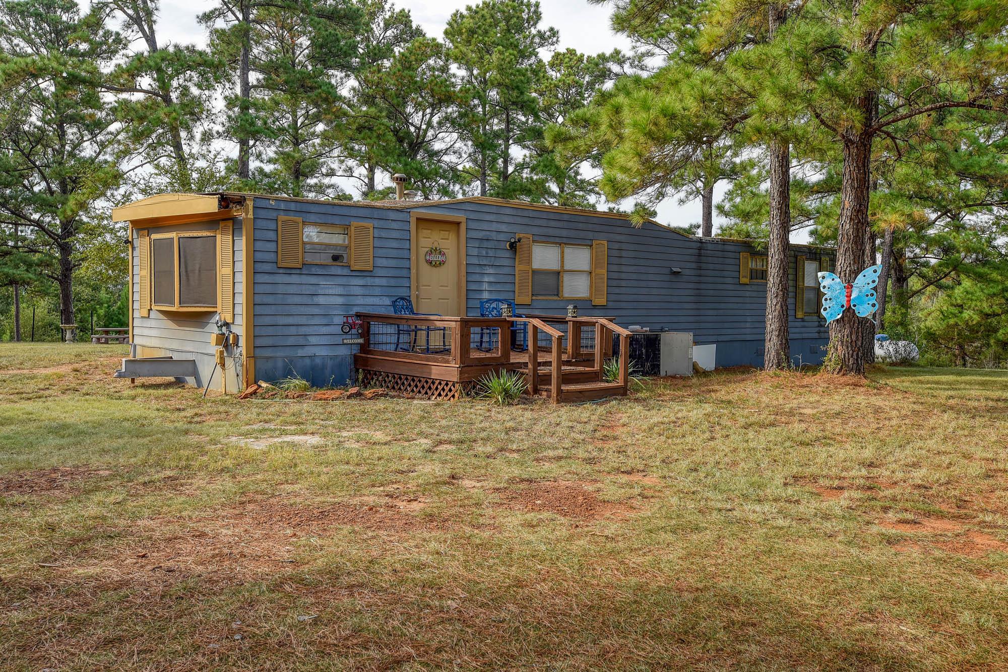 166 Sandy Rd, Rosanky, TX 78953