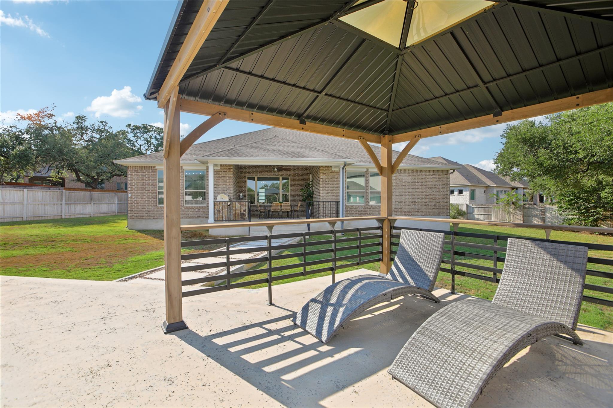 304 Double L Dr, Dripping Springs, TX 78620