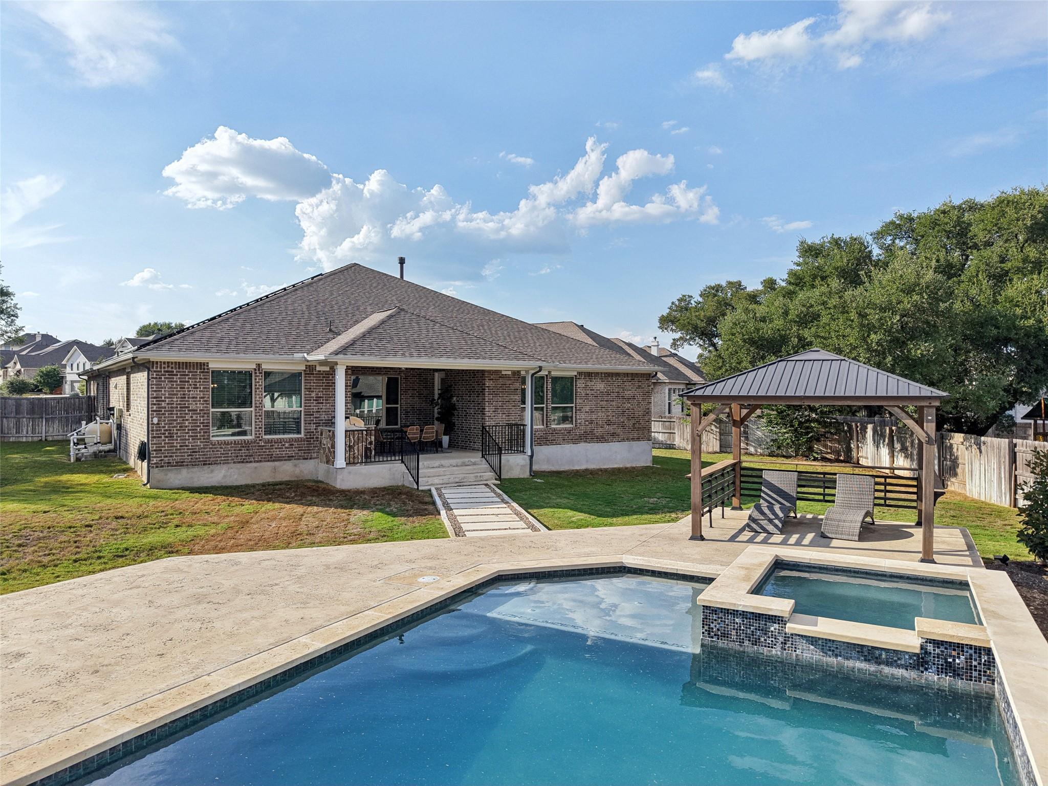 304 Double L Dr, Dripping Springs, TX 78620