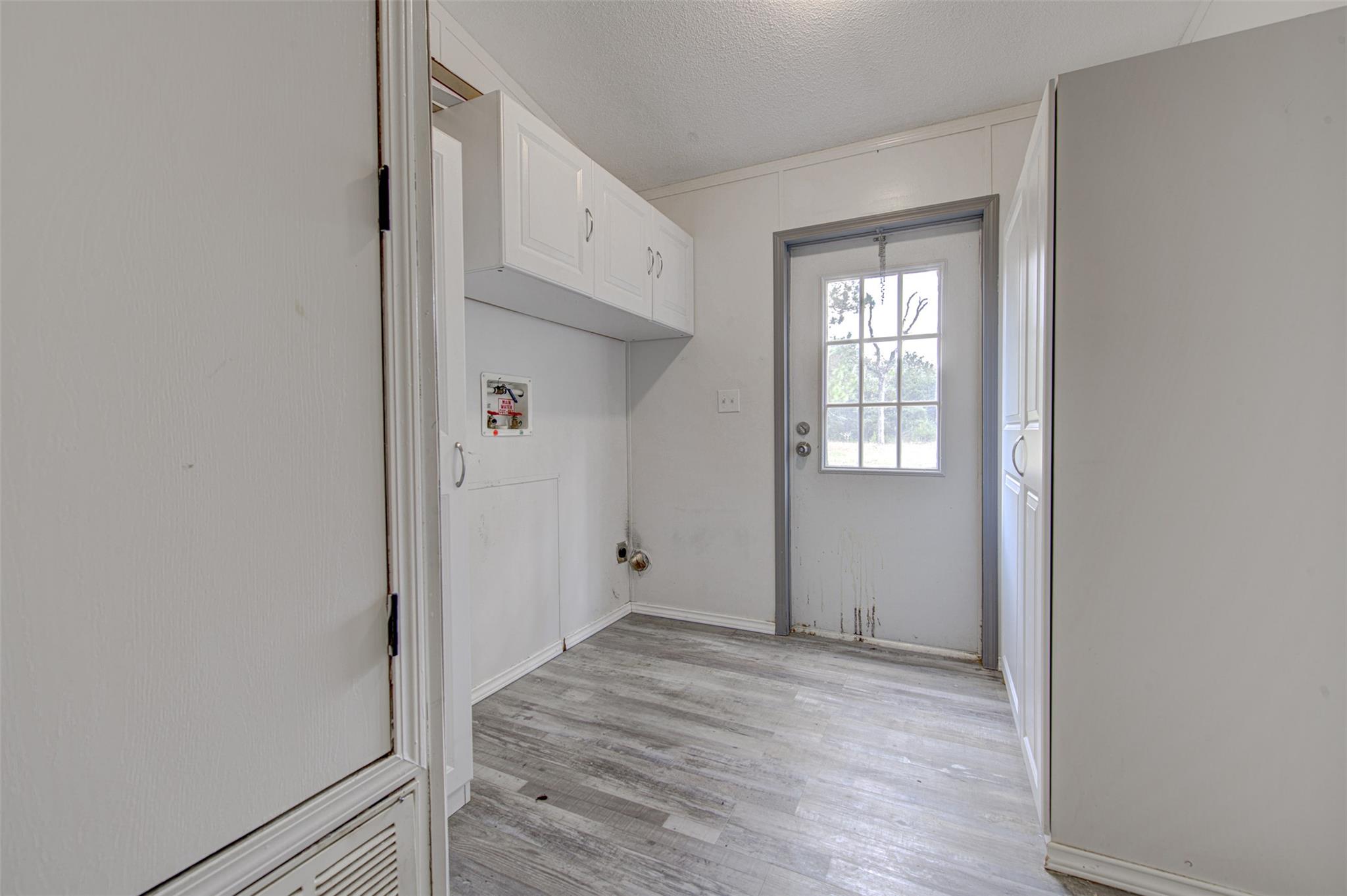 115 N Pinto Ct, Paige, TX 78659