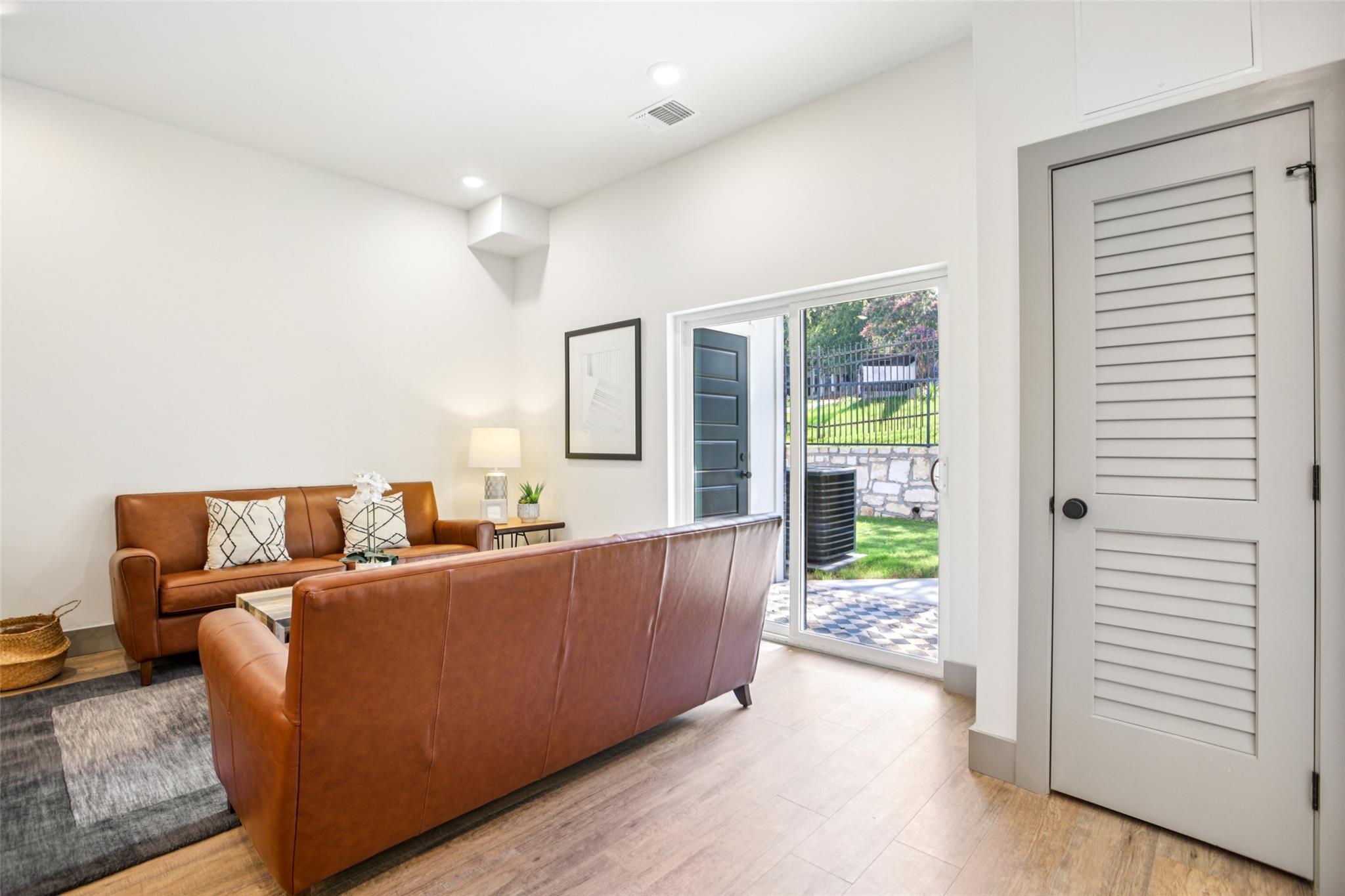 2450 Wickersham Ln # 2023, Austin, TX 78741