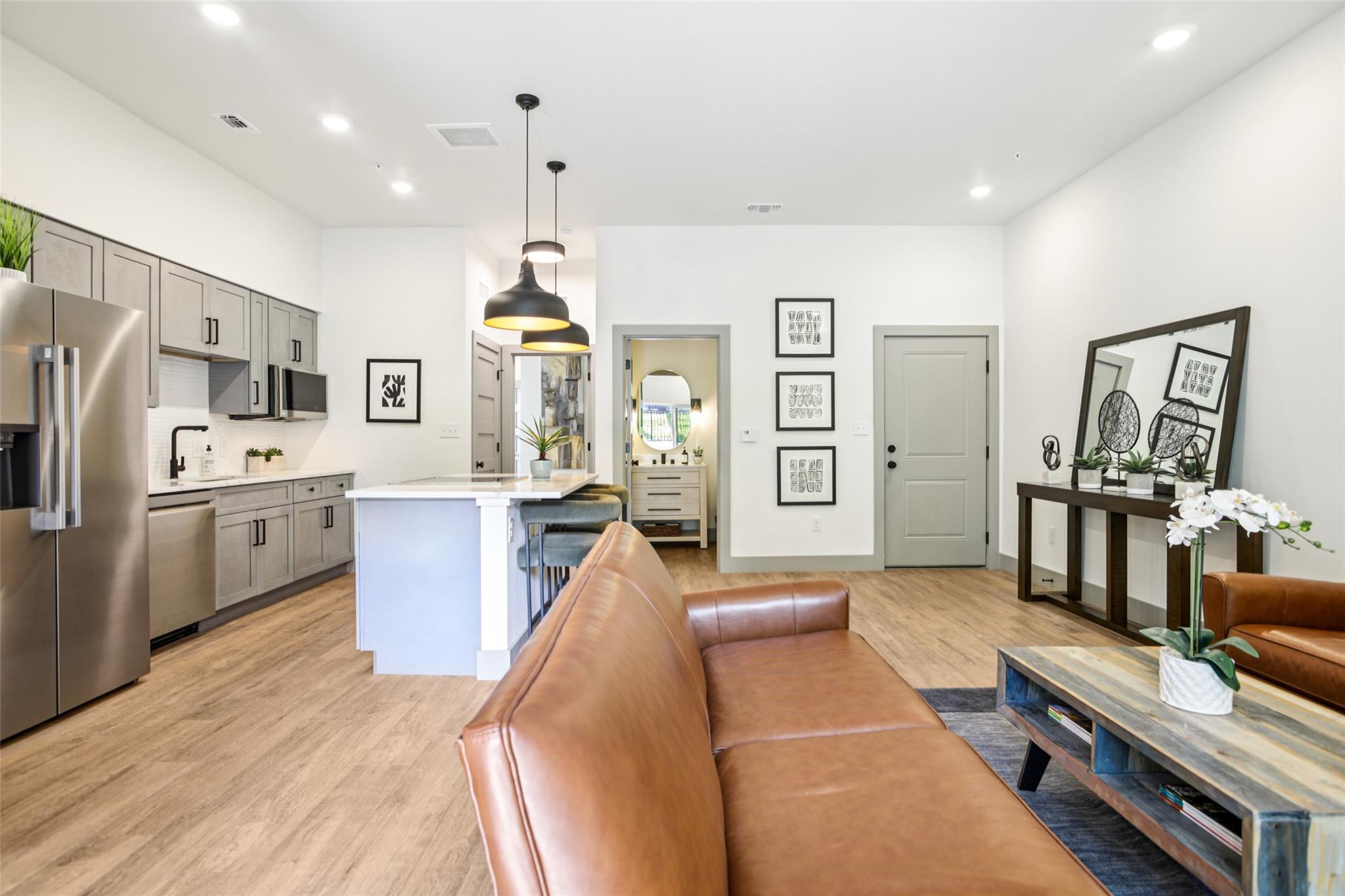 2450 Wickersham Ln # 2023, Austin, TX 78741